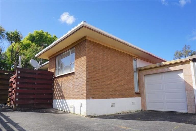 Photo of property in 3/38 Ballater Place, Highland Park, Auckland, 2010
