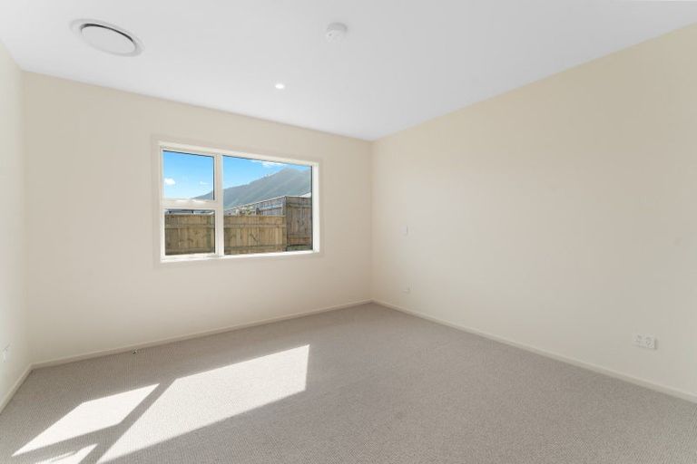 Photo of property in 43 Matenga Street, Waikanae, 5036