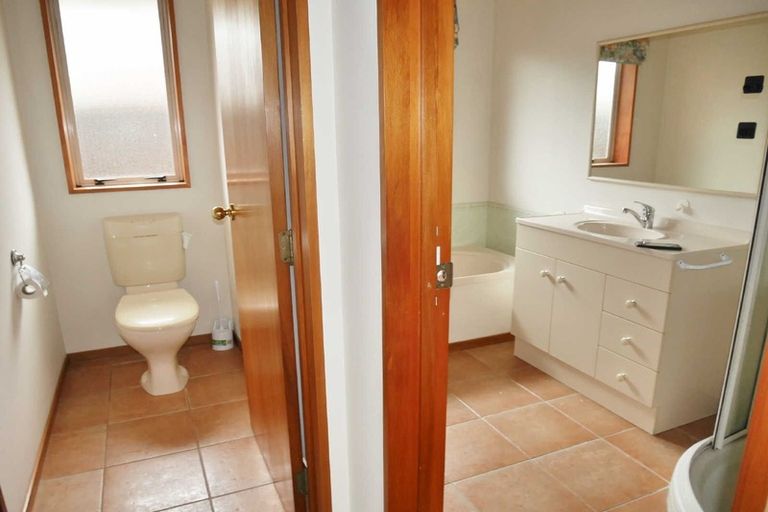 Photo of property in 1/43 Lyndon Street, Riccarton, Christchurch, 8041