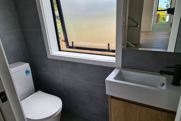 Photo of property in 34a Weldene Avenue, Glenfield, Auckland, 0629