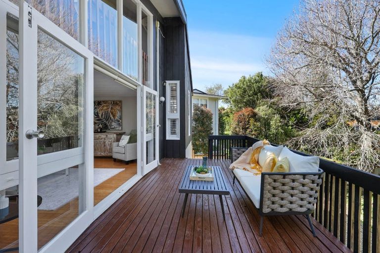 Photo of property in 11 Micawber Place, Mellons Bay, Auckland, 2014