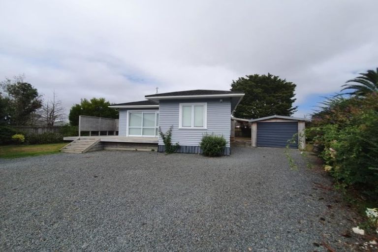 Photo of property in 21 Crispe Road, Clarks Beach, 2122