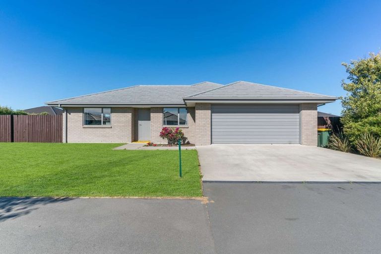 Photo of property in 100 Strauss Drive, Rolleston, 7614