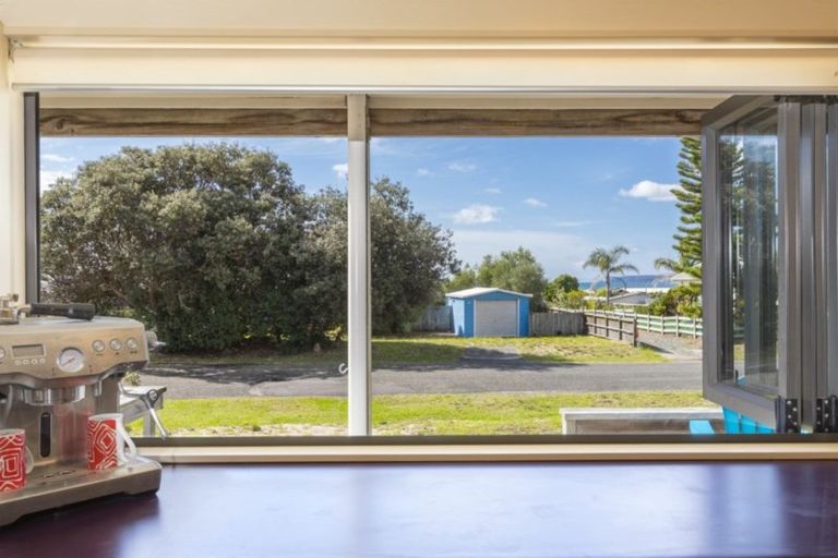 Photo of property in 15 Kitty Frazer Lane, Omaha, 0986