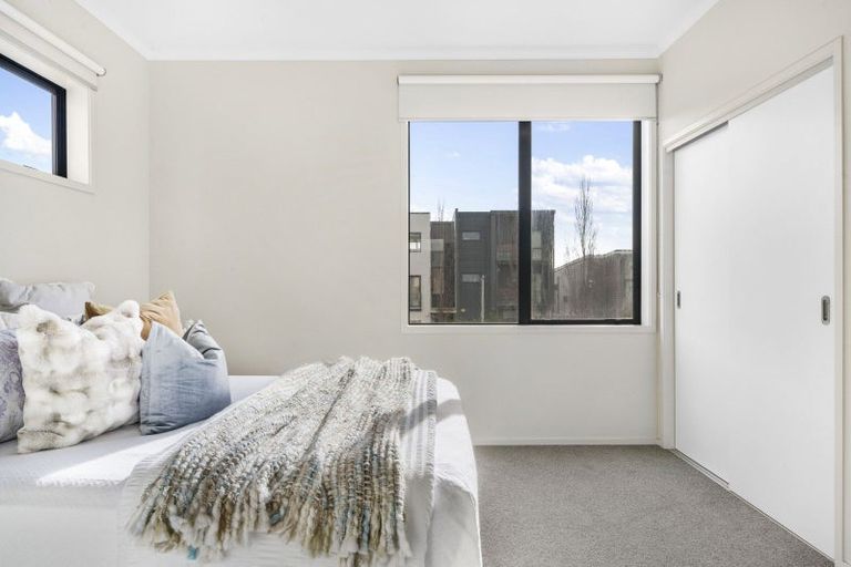 Photo of property in 229 Hobsonville Point Road, Hobsonville, Auckland, 0616