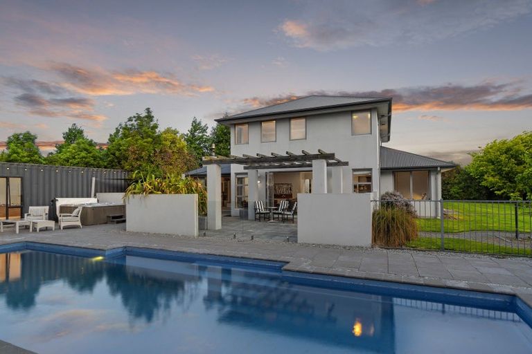 Photo of property in 205 Robinsons Road, Prebbleton, 7674