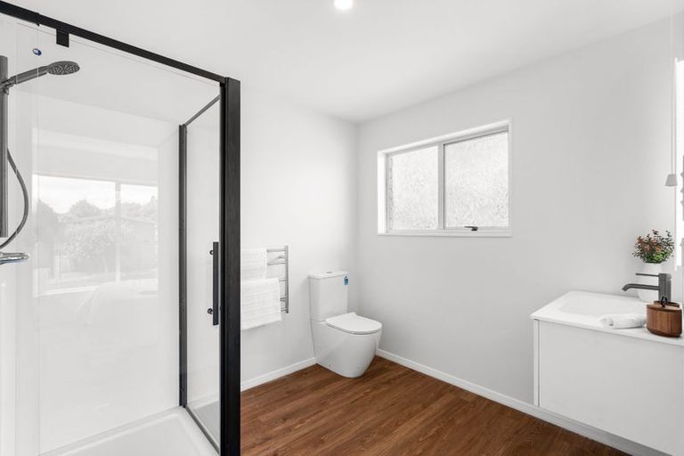 Photo of property in 31 Denniston Crescent, Redwood, Christchurch, 8051