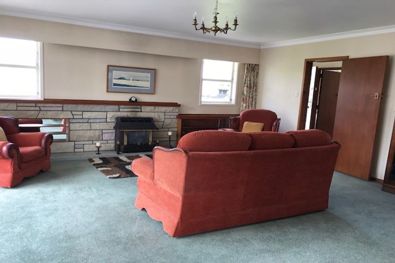 Photo of property in 20 Clare Street, Cambridge, 3434