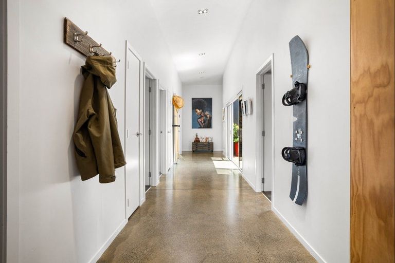 Photo of property in 209 Kiwi Road, Whangamata, 3620