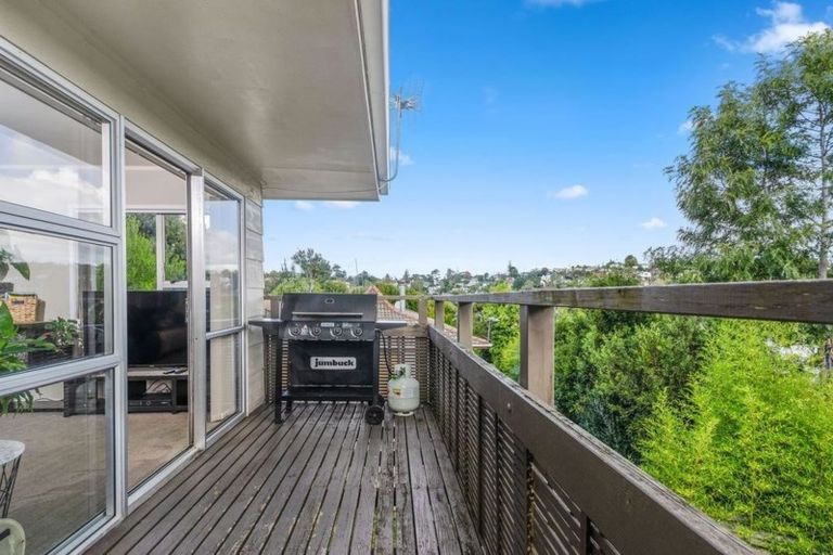 Photo of property in 1/11 Foley Place, Torbay, Auckland, 0632