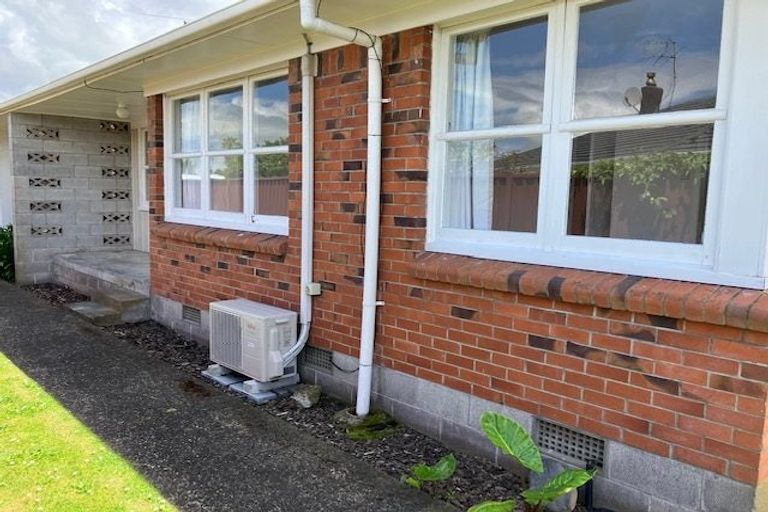 Photo of property in 10 Holden Place, Manukau, Auckland, 2025