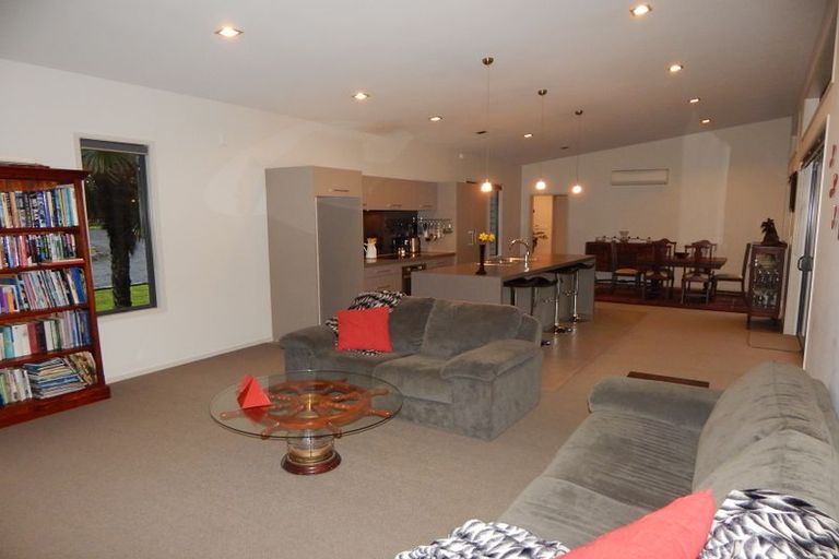 Photo of property in 3 Kotare Heights, Kerikeri, 0230