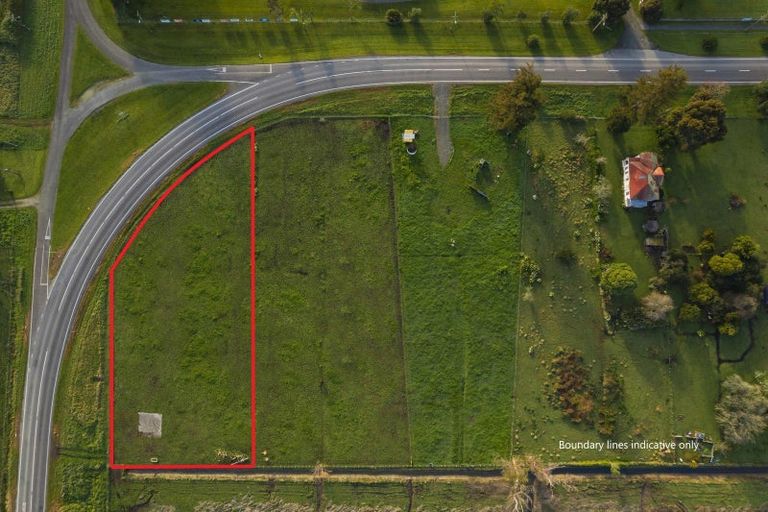 Photo of property in 1 Cook Street, Tolaga Bay, 4077