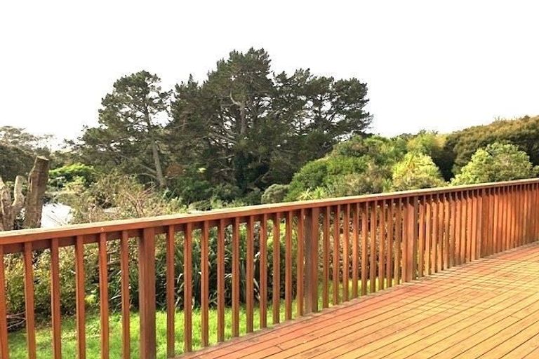 Photo of property in 17 Holt Avenue, Torbay, Auckland, 0630