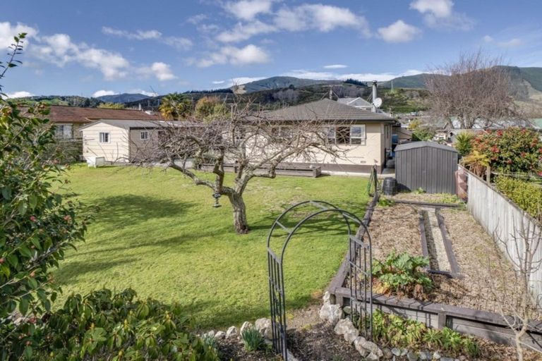 Photo of property in 24 Nikau Street, Stoke, Nelson, 7011
