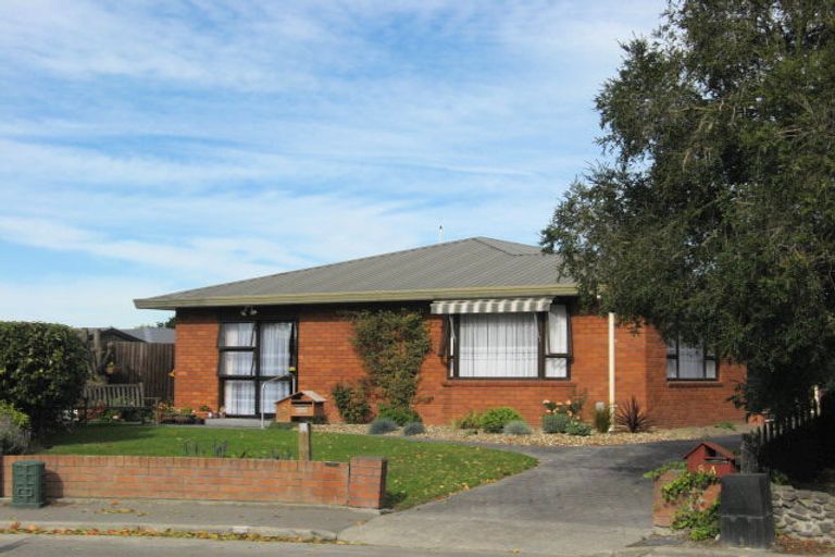 Photo of property in 8a Chokebore Place, Sockburn, Christchurch, 8042