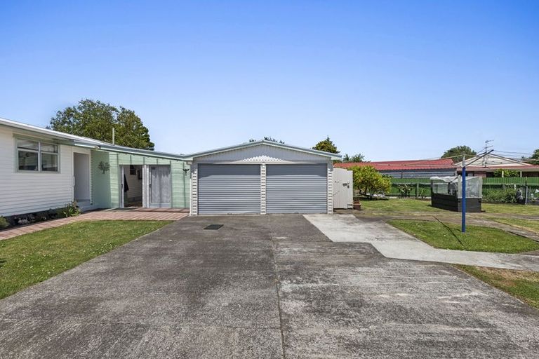 Photo of property in 32 Grey Street, Normanby, Hawera, 4614