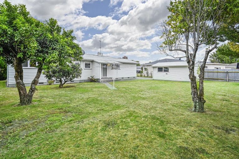 Photo of property in 703 Rainbow Avenue, Parkvale, Hastings, 4122