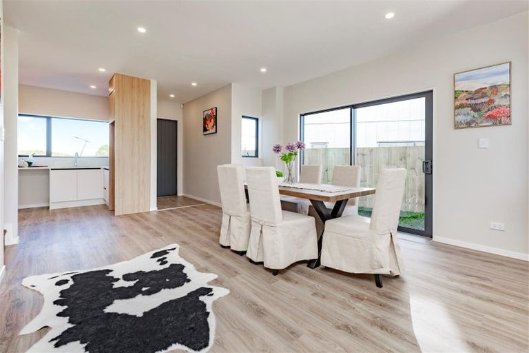 Photo of property in 10b Kotahitanga Street, Papakura, 2110
