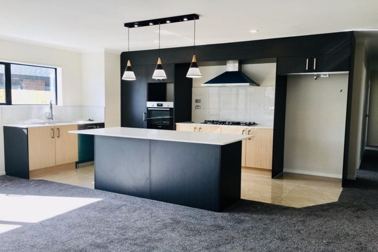 Photo of property in 4 Grandifolia Road, Takanini, 2110