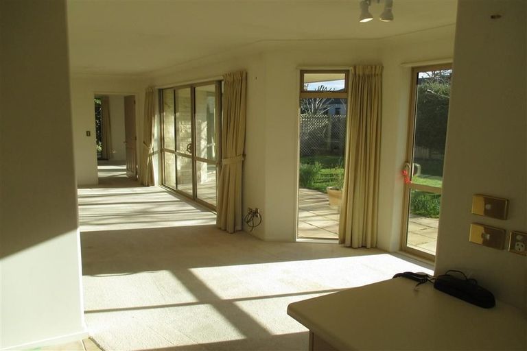 Photo of property in 52 Mounter Avenue, Northwood, Christchurch, 8051