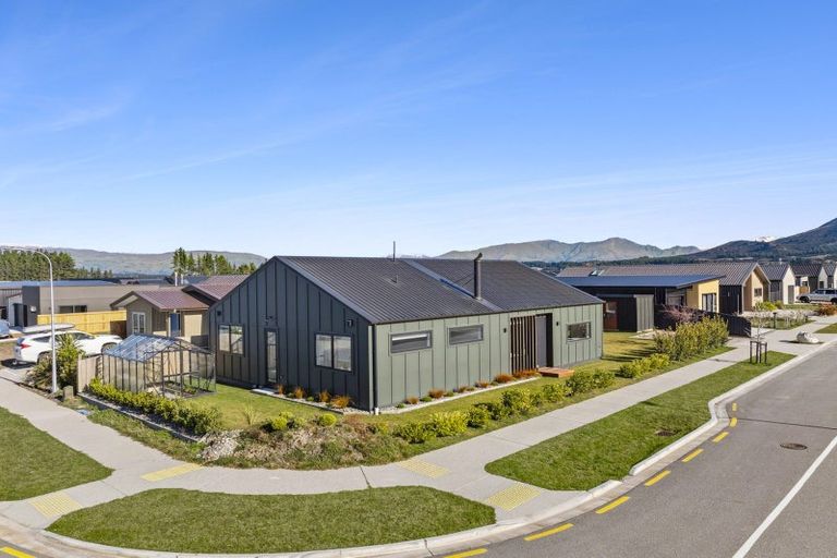 Photo of property in 22 Dunn Street, Lake Hawea, Wanaka, 9382