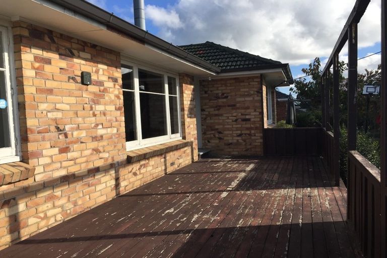 Photo of property in 45 Waipani Road, Te Atatu Peninsula, Auckland, 0610