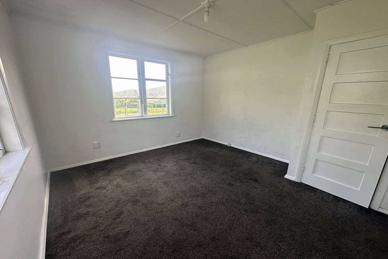 Photo of property in 70 Judd Crescent, Naenae, Lower Hutt, 5011