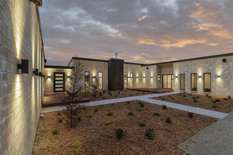 Photo of property in 66 Windsor Drive, Kirwee, Darfield, 7571