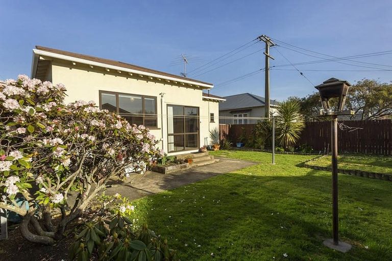 Photo of property in 26 Hargest Crescent, Saint Kilda, Dunedin, 9012