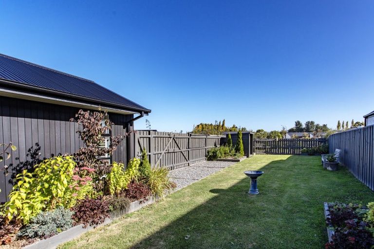 Photo of property in 17 Goldie Drive, Rangiora, 7400