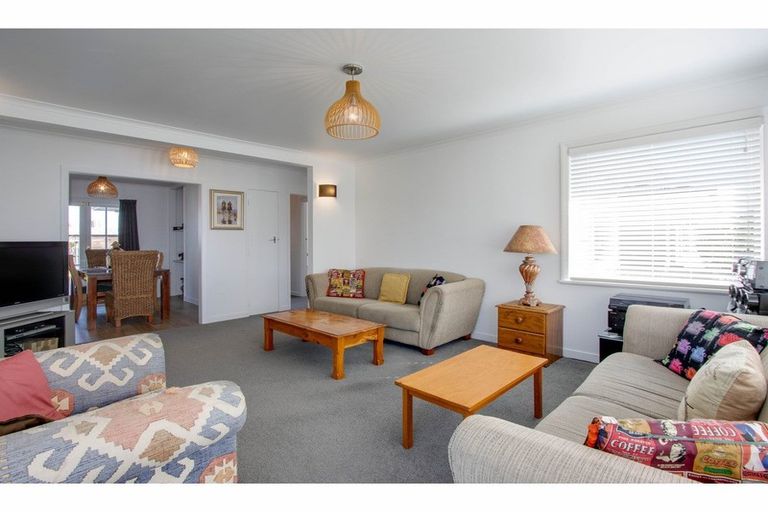 Photo of property in 33 Allen Berry Avenue, Pirimai, Napier, 4112