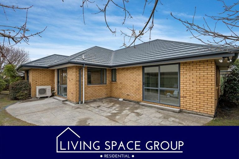 Photo of property in 3 Linkwater Way, Parklands, Christchurch, 8083