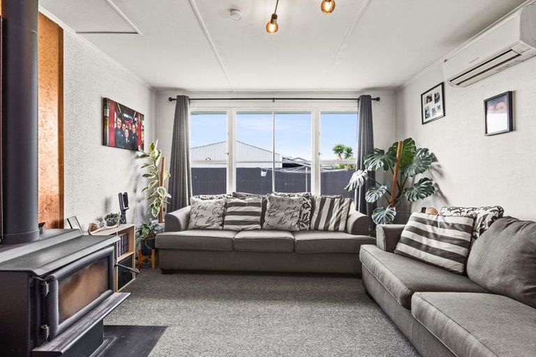 Photo of property in 10 Wallis Place, Onekawa, Napier, 4110