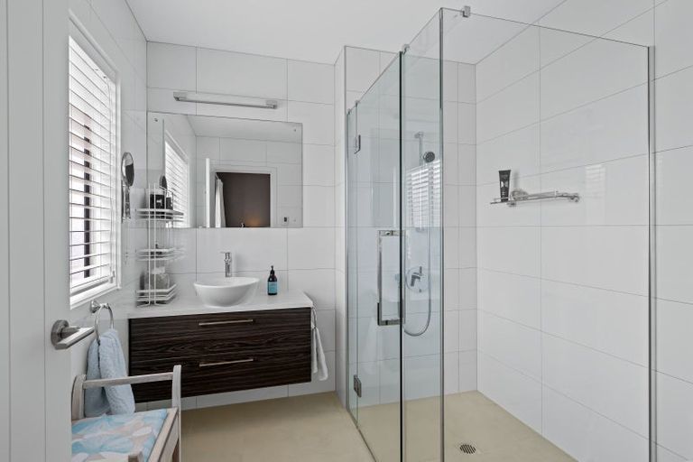 Photo of property in 130 Landmark Terrace, Orewa, 0931