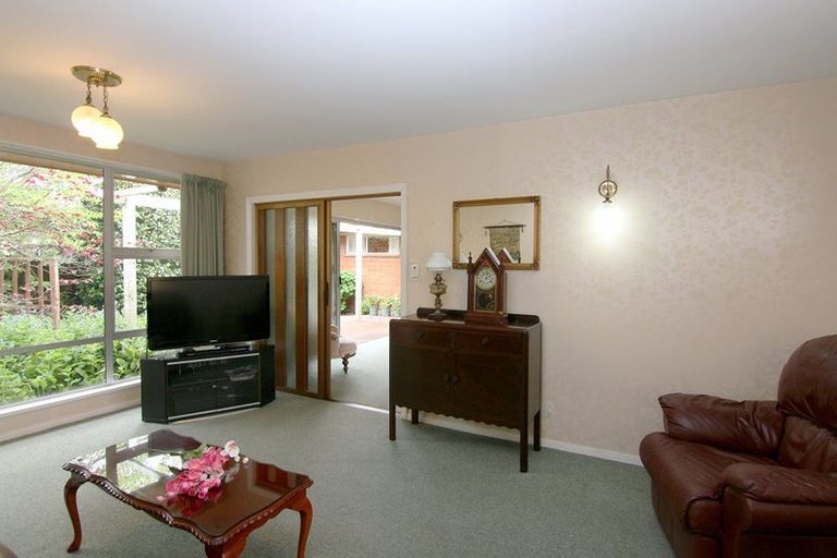 Photo of property in 28 Claridges Road, Casebrook, Christchurch, 8051