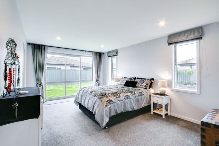 Photo of property in 11 Rakaia Way, Poraiti, Napier, 4112