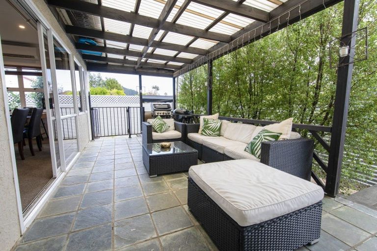 Photo of property in 19 Harpham Street, Taradale, Napier, 4112