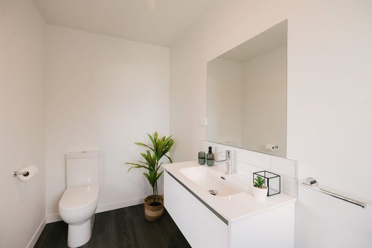 Photo of property in 3 Cypress Way, Levin, 5510