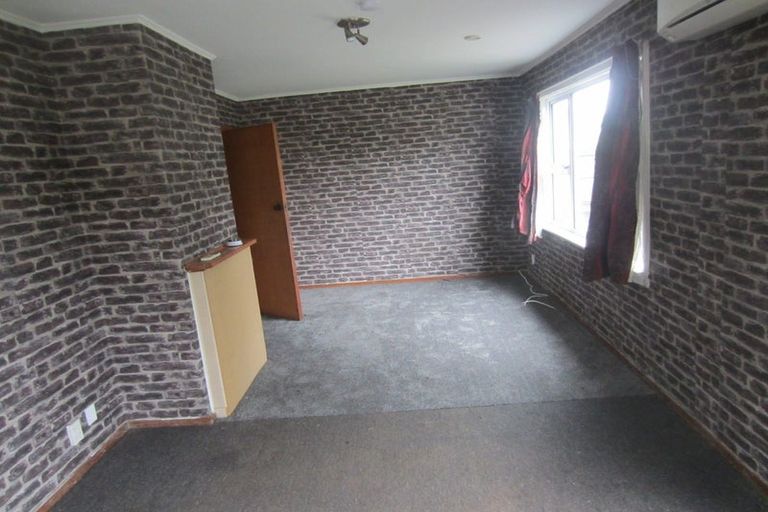 Photo of property in 27 Bell Street, Tawa, Wellington, 5028