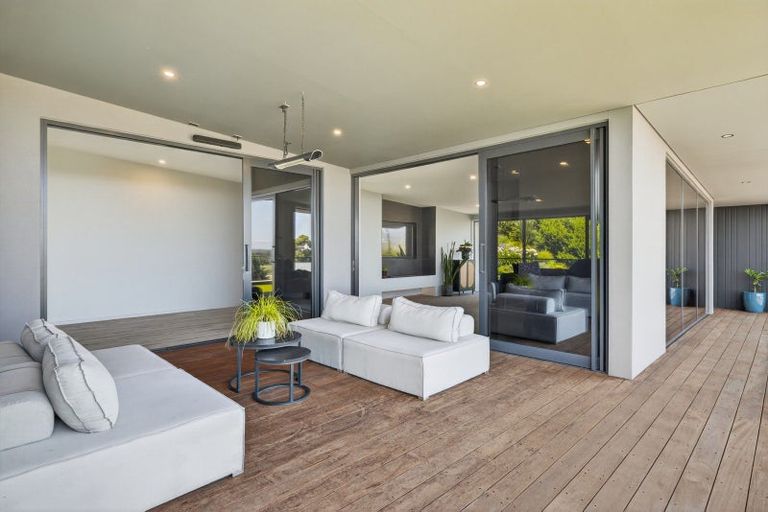 Photo of property in 13 Redmund Spur Road, Kennedys Bush, Christchurch, 8025