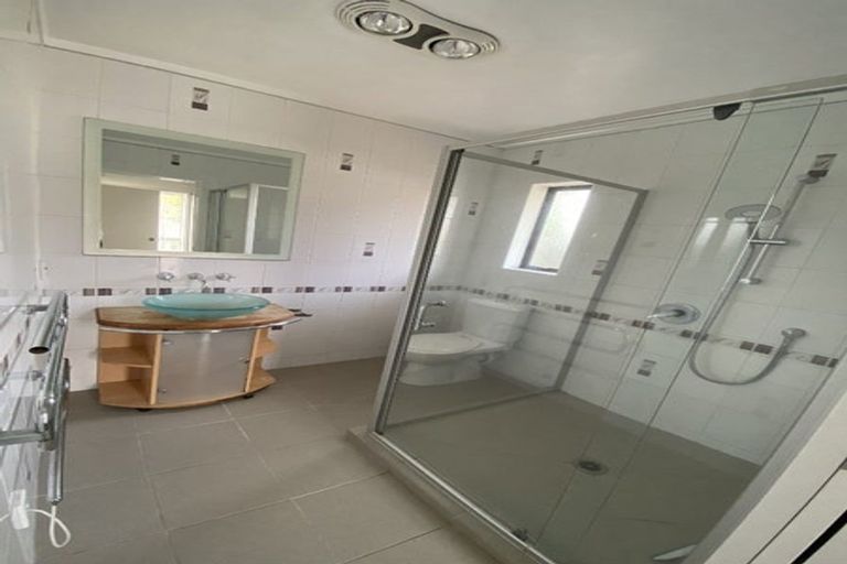 Photo of property in 209 Walter Strevens Drive, Conifer Grove, Takanini, 2112