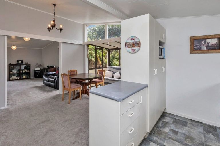 Photo of property in 1 Willow Place, Horahora, Whangarei, 0110