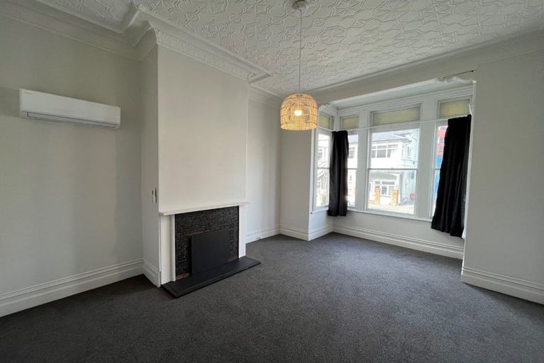Photo of property in 212 The Terrace, Wellington Central, Wellington, 6011