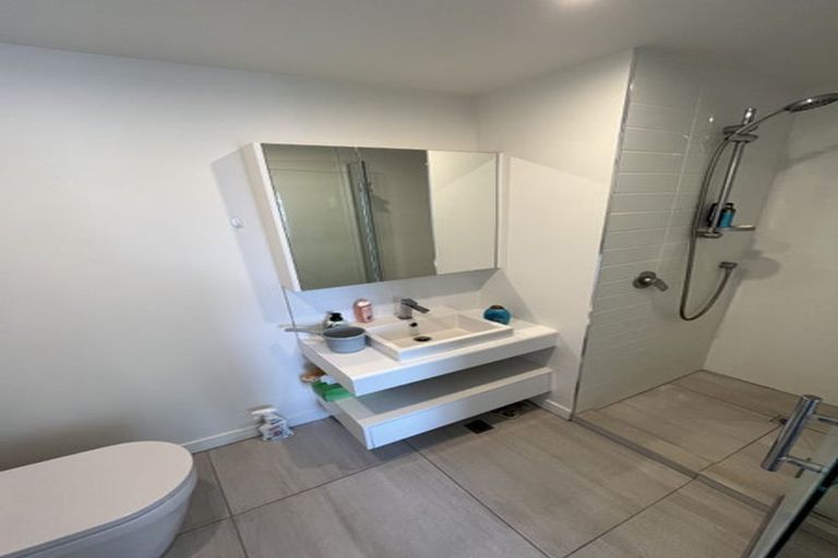 Photo of property in Pinnacle Apartments, W706/160 Victoria Street, Te Aro, Wellington, 6011