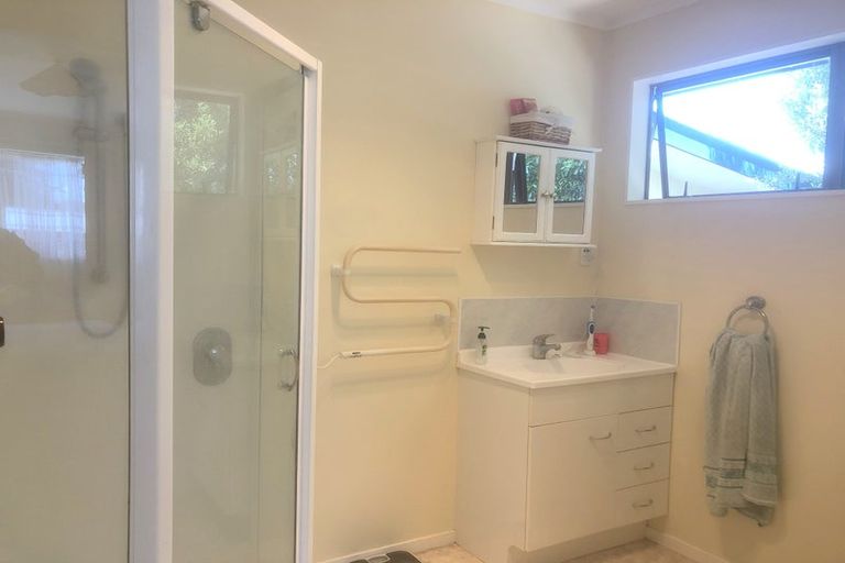 Photo of property in 16 Douglas Road, Waipukurau, 4200