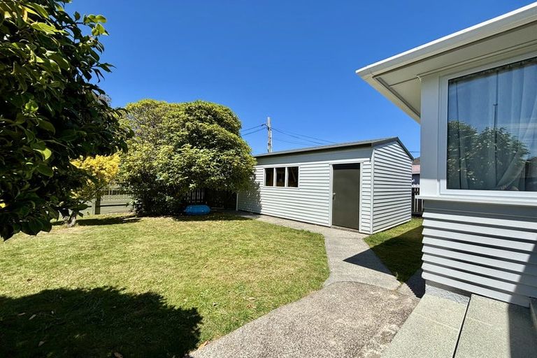 Photo of property in 25 Athlone Crescent, Boulcott, Lower Hutt, 5011