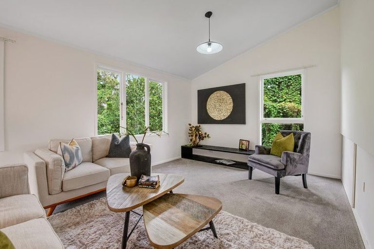 Photo of property in 1/24 Albany Highway, Greenhithe, Auckland, 0632