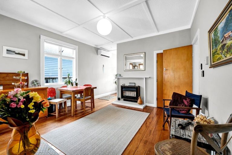 Photo of property in 19 Gaine Street, New Plymouth, 4310