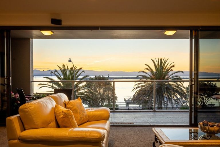 Photo of property in Waterfront Apartments, 8/309 Wakefield Quay, Stepneyville, Nelson, 7010